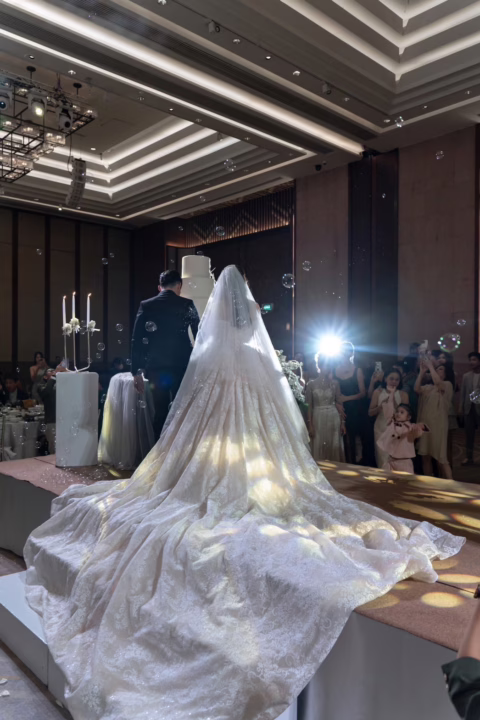 Deeplove Wedding Studio | ดีพเลิฟ ชุดเจ้าสาวมินิมอล, ชุดเจ้าสาว, ชุดเจ้าบ่าว, ชุดไทยแต่งงาน , ชุดไทยเจ้าสาว โดยเฉพาะ