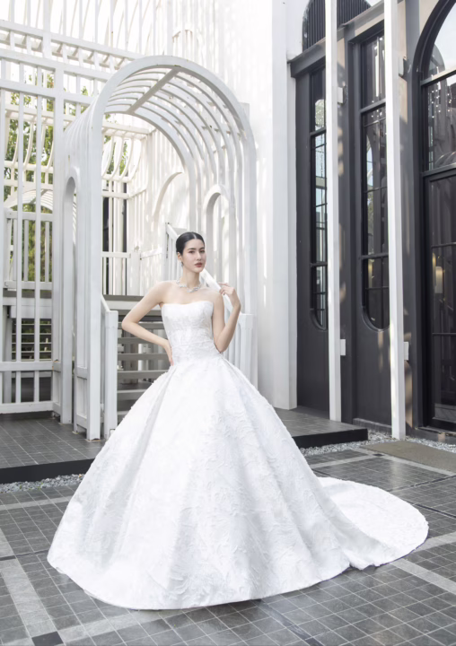 Deeplove Wedding Studio | ดีพเลิฟ ชุดเจ้าสาวมินิมอล, ชุดเจ้าสาว, ชุดเจ้าบ่าว, ชุดไทยแต่งงาน , ชุดไทยเจ้าสาว โดยเฉพาะ