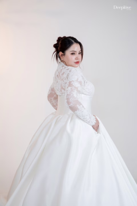 Deeplove Wedding Studio | ดีพเลิฟ ชุดเจ้าสาวมินิมอล, ชุดเจ้าสาว, ชุดเจ้าบ่าว, ชุดไทยแต่งงาน , ชุดไทยเจ้าสาว โดยเฉพาะ