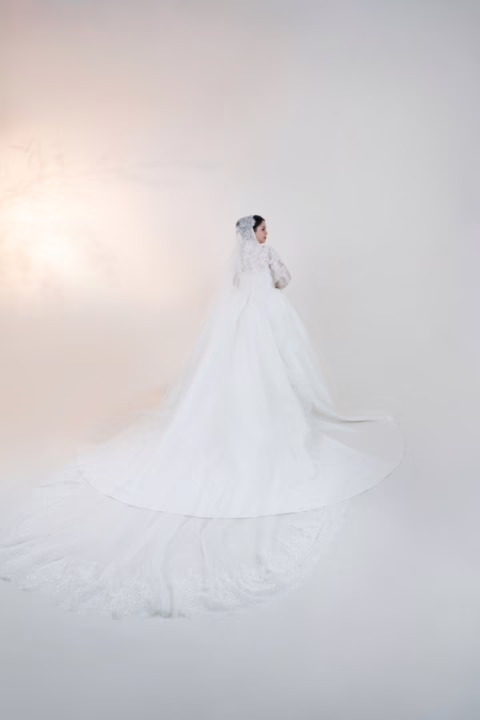 Deeplove Wedding Studio | ดีพเลิฟ ชุดเจ้าสาวมินิมอล, ชุดเจ้าสาว, ชุดเจ้าบ่าว, ชุดไทยแต่งงาน , ชุดไทยเจ้าสาว โดยเฉพาะ