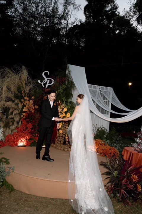 𝐃𝐞𝐞𝐩𝐥𝐨𝐯𝐞