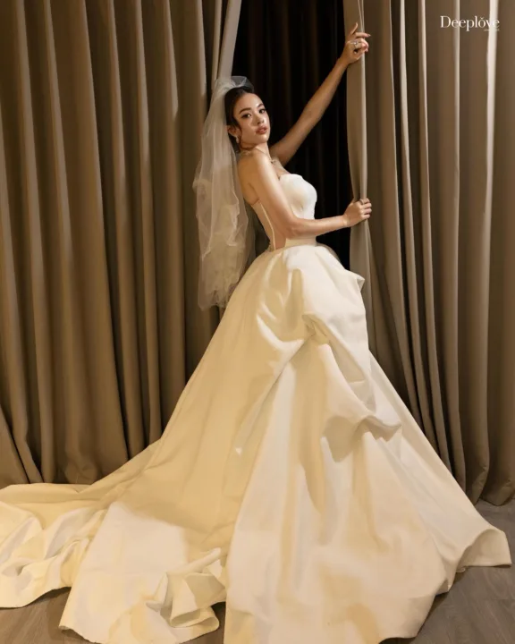 Deeplove Wedding Studio | ดีพเลิฟ ชุดเจ้าสาวมินิมอล, ชุดเจ้าสาว, ชุดเจ้าบ่าว, ชุดไทยแต่งงาน , ชุดไทยเจ้าสาว โดยเฉพาะ