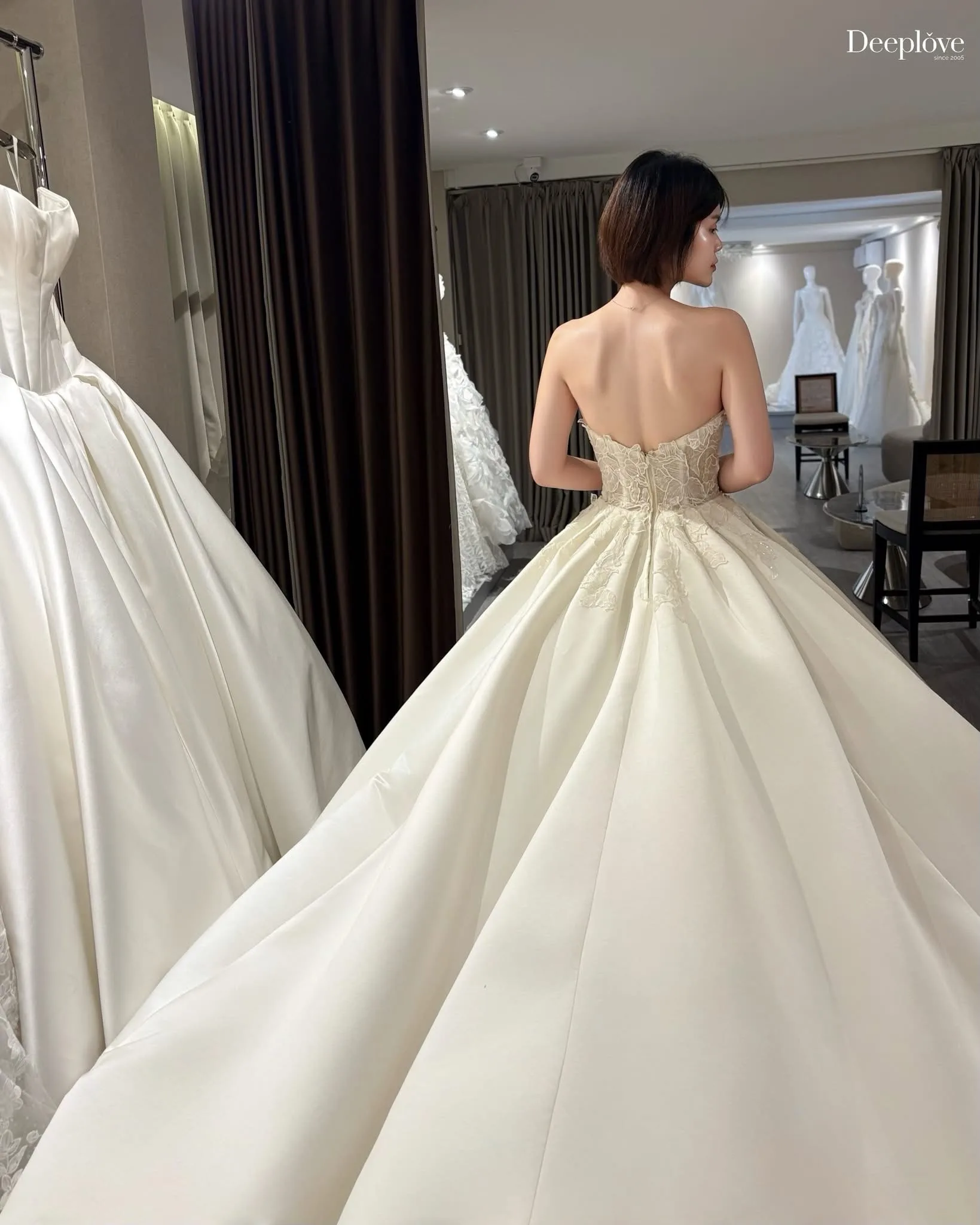 ชุดเจ้าสาวทรงบอลแกวผ้าไหมมิคาโด้สี ivory - Image 4