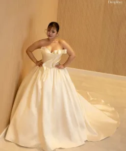 ชุดแต่งงาน 𝗣𝗹𝘂𝘀𝘀𝗶𝘇𝗲