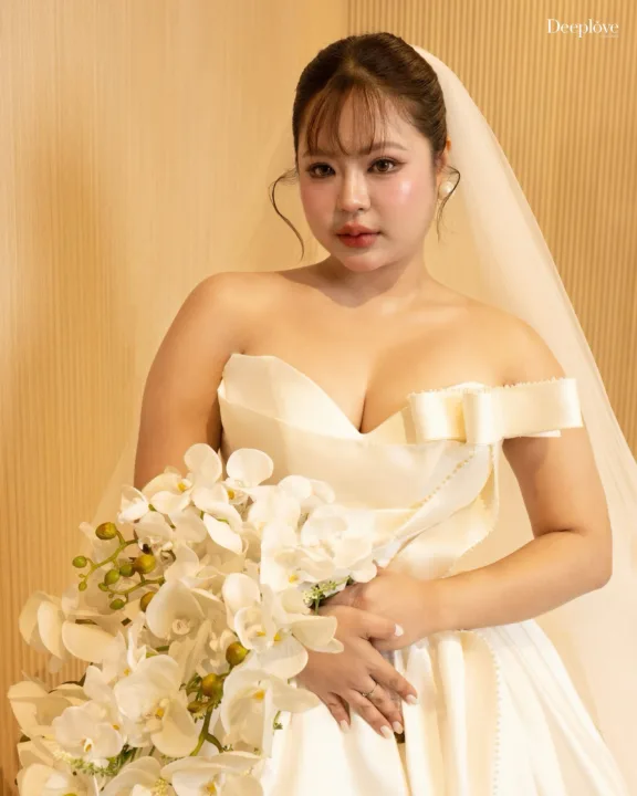Deeplove Wedding Studio | ดีพเลิฟ ชุดเจ้าสาวมินิมอล, ชุดเจ้าสาว, ชุดเจ้าบ่าว, ชุดไทยแต่งงาน , ชุดไทยเจ้าสาว โดยเฉพาะ